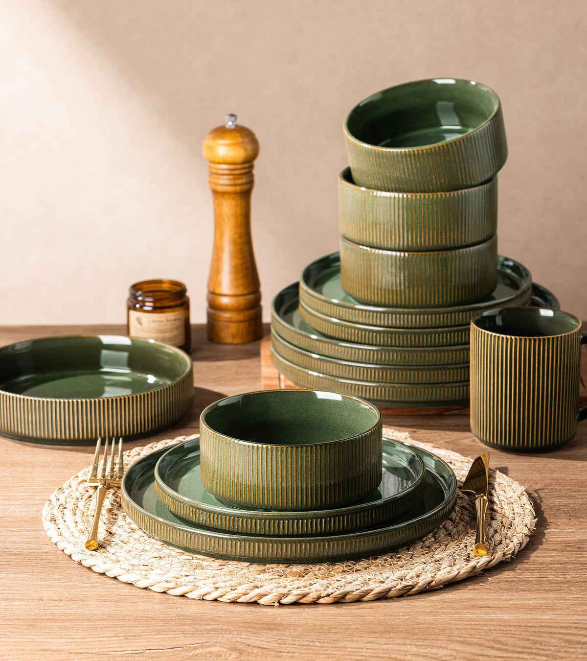 GBHOME 201  Dinnerware Sets for 4